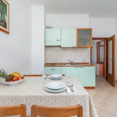 Апартаменты Ive *